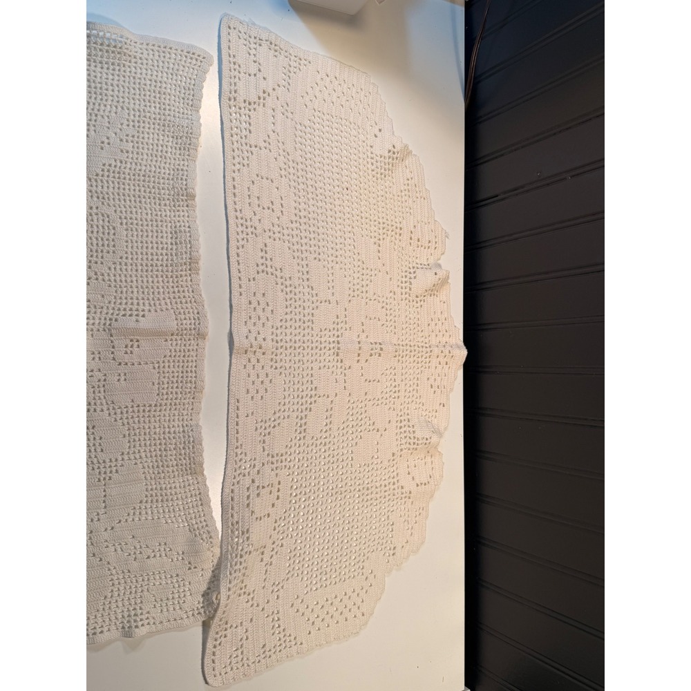 Vintage White Filet Crochet Lace Doily Set Floral Rose Runner Scalloped 2pc
